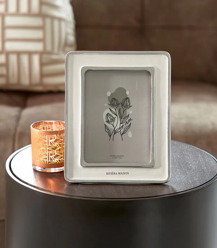 Fotolijst 13x18 Staand - Pepe - Wit/ Zilver - 13x18 CM 4 Fotolijst 13x18 Staand - Pepe - Wit/ Zilver - 13x18 CM - Afbeelding 2