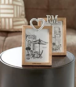 Fotolijst 13x18 Staand Met Hartje - Hanging Heart - Bruin - 5 Fotolijst 13x18 Staand Met Hartje - Hanging Heart - Bruin - -Professionele winkel voor decoratieve artikelen 199caeefc7954498a16a6e000f00a5a5