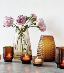 DIM Vaas Stripe Medium Licht Amber 11 DIM Vaas Stripe Medium Licht Amber -Professionele winkel voor decoratieve artikelen 21f7318e005747e7b5137ee41af43a2d 3