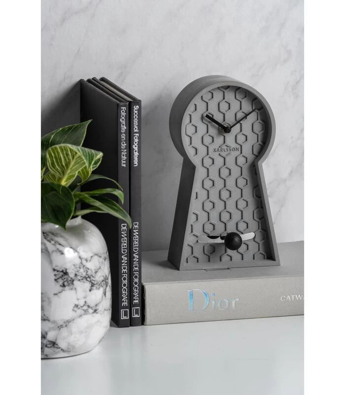 Karlsson Tafelklok Pendulum - Grijs - 25x14x25cm 4 Karlsson Tafelklok Pendulum - Grijs - 25x14x25cm - Afbeelding 2