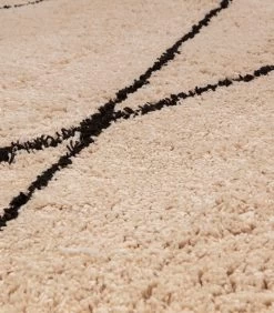 WOOOD Cleo Vloerkleed Rond - Polyester - Off-White - 1x200x200 7 WOOOD Cleo Vloerkleed Rond - Polyester - Off-White - 1x200x200 -Professionele winkel voor decoratieve artikelen 5960151509a64191a0c8625c518ea754