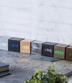 Cube Click Clock Wekker - Marmer/LED Wit 7 Cube Click Clock Wekker - Marmer/LED Wit -Professionele winkel voor decoratieve artikelen 948a105fa9fa457db84cfd2b79b11ff5