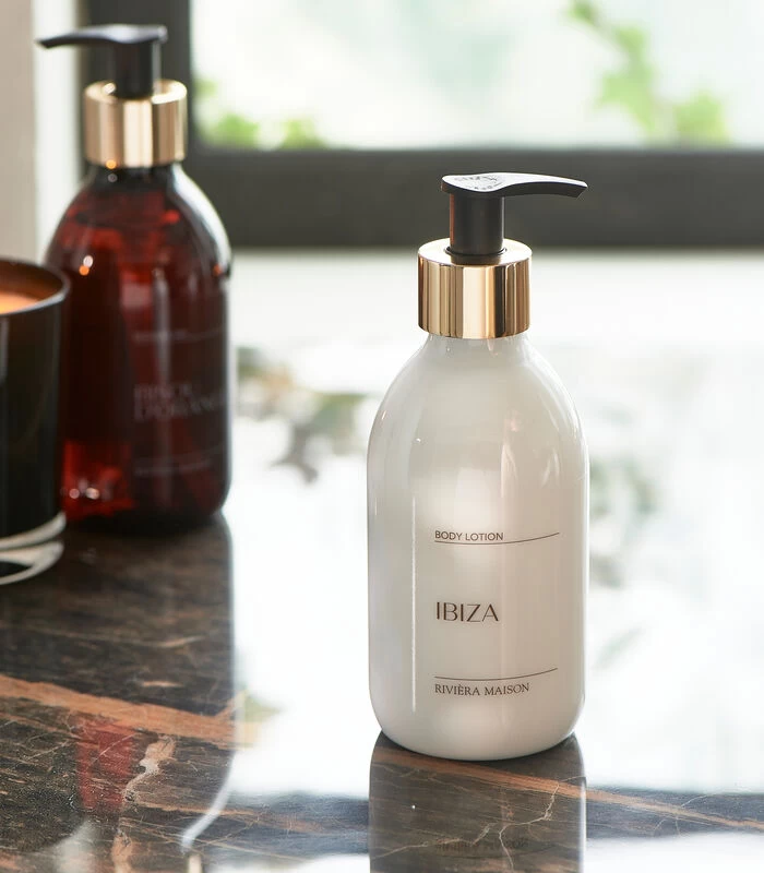 Bodylotion 300ML Lichaamsverzorging - Body Lotion Bisou D‘Orange 300ML - Bruin 4 Bodylotion 300ML Lichaamsverzorging - Body Lotion Bisou D‘Orange 300ML - Bruin - Afbeelding 2