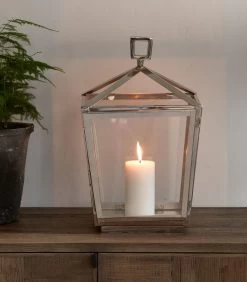 Lantaarn, Windlicht - Montmartre - Zilver - Aluminium, Glas 5 Lantaarn, Windlicht - Montmartre - Zilver - Aluminium, Glas -Professionele winkel voor decoratieve artikelen b5d78239a3094fc8b237d8ac7526dd3e