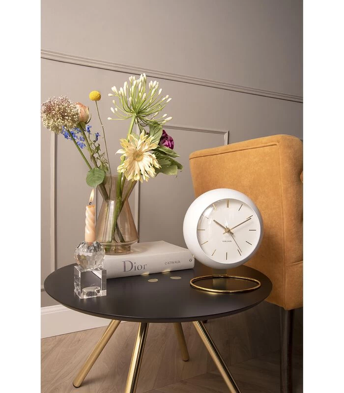 Karlsson Tafelklok Globe - Wit - 21x24,5x14cm 4 Karlsson Tafelklok Globe - Wit - 21x24,5x14cm - Afbeelding 2