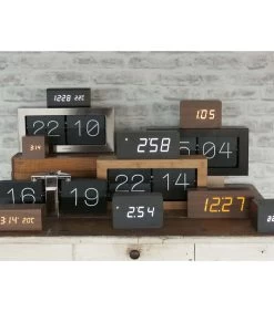 Karlsson Wekker Tube - Zwart Fineer, Wit LED - 21x9x4,5cm 6 Karlsson Wekker Tube - Zwart Fineer, Wit LED - 21x9x4,5cm -Professionele winkel voor decoratieve artikelen e97e9a34434d485eb723e9fbb5e01851