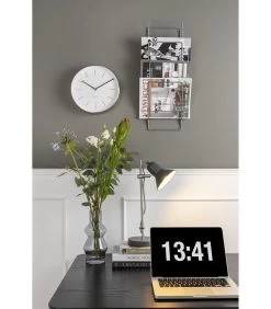 Karlsson Wandklok Minimal - Wit, Nikkel Behuizing - Ø27,5cm 7 Karlsson Wandklok Minimal - Wit, Nikkel Behuizing - Ø27,5cm -Professionele winkel voor decoratieve artikelen fd33b127b61a48f1b7288702710331b5